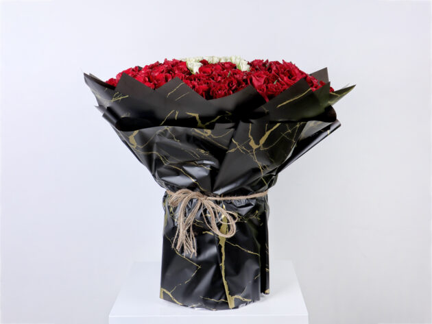 Red passion bouquet - Image 2