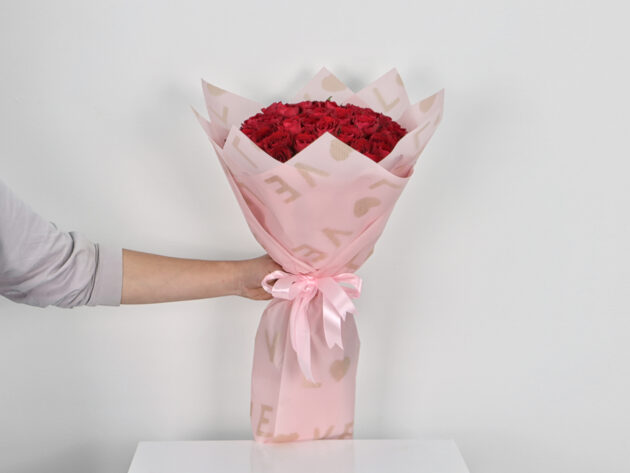 Classic red rose bouquet