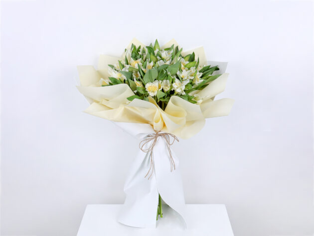 Yellow Alstroemeria bouquet