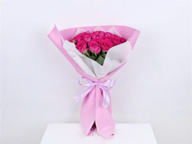 Beautiful Fuchsia Roses Bouquet