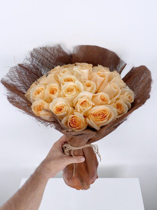 Elegant peach bouquet - Image 2