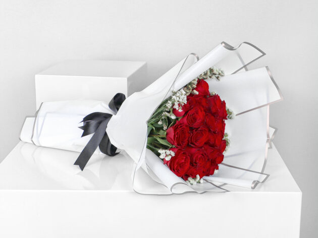 Red winter bouquet