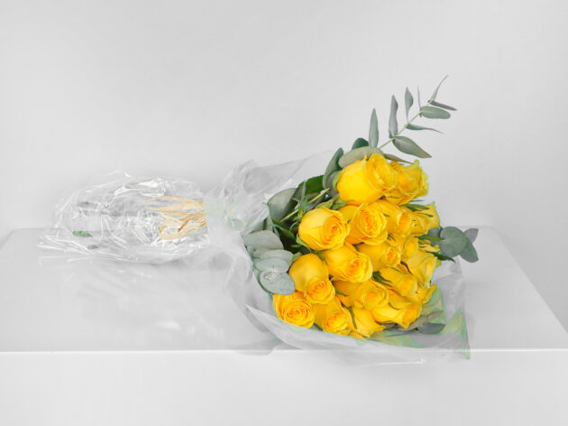 The transparent yellow bouquet