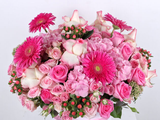 Huge pink sparkle box - Image 2
